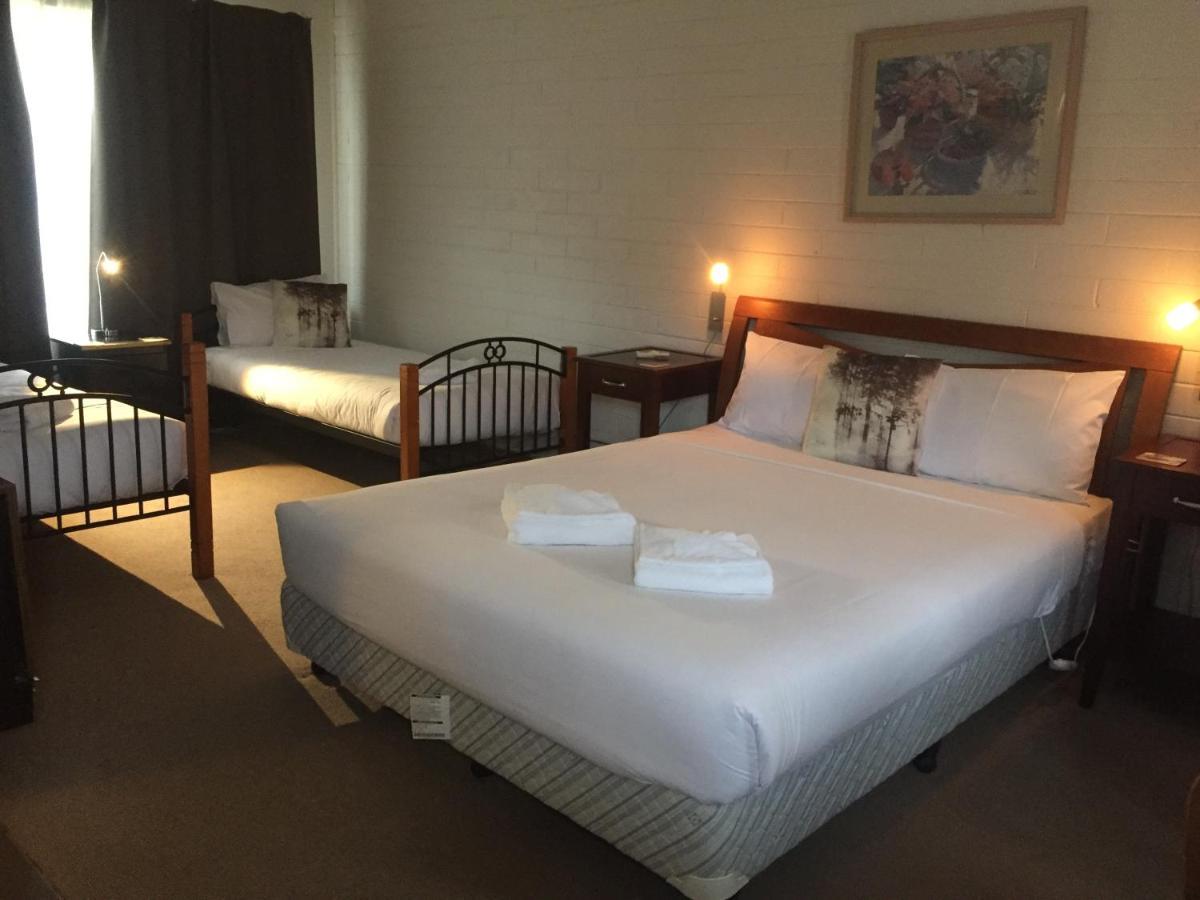פורפנקה Buffalo Motel And Country Retreat מראה חיצוני תמונה