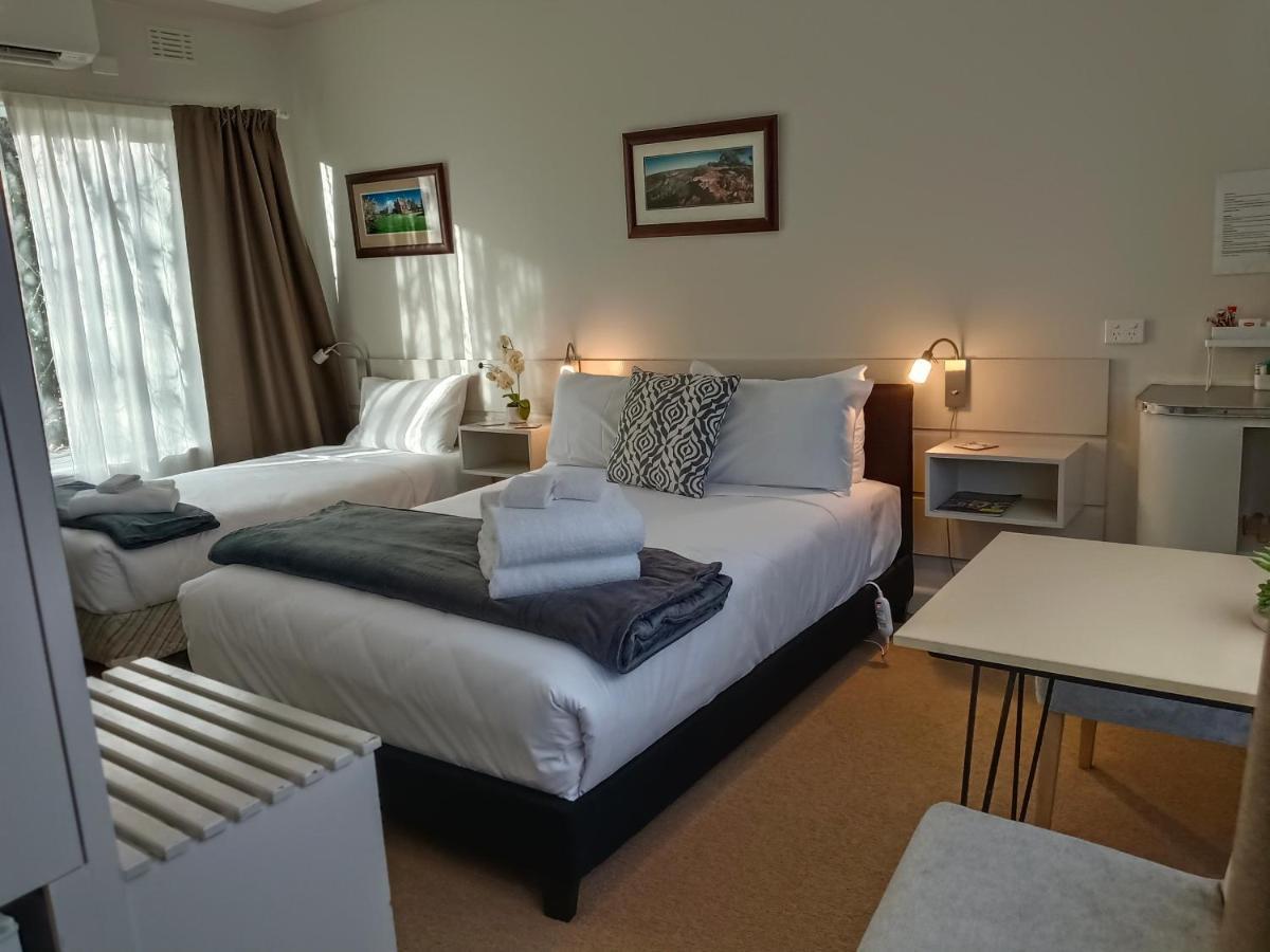 פורפנקה Buffalo Motel And Country Retreat מראה חיצוני תמונה